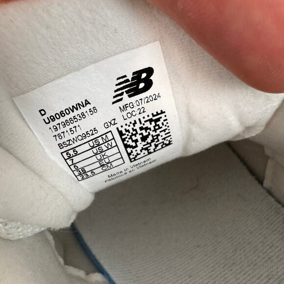 New Balance 9060 Unisex Sneakers US M5.5/W7 Vintage Rose Athletic Shoes U9060WNA main image 5